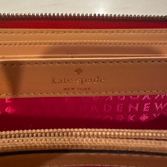 Kate Spade Vibrant Red Wallet - Picture 4 of 8